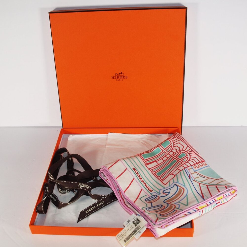 Hermes FAUBOURG CITY 100% Silk Scarf NWT & Box